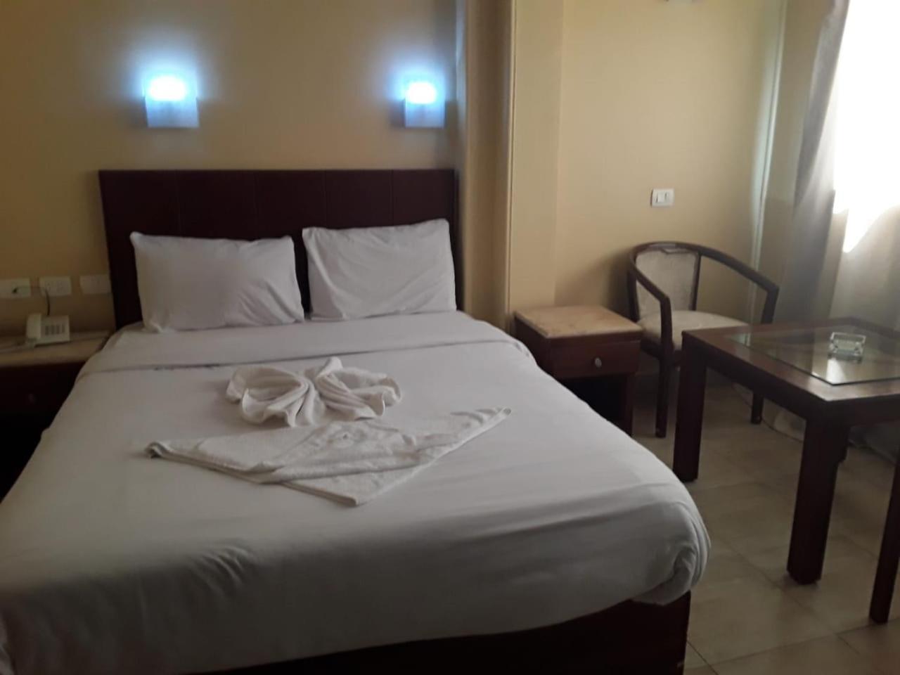 Hotel Regency